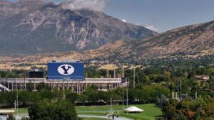 Utah man arrested, accused of threatening to shoot people wearing red at BYU
