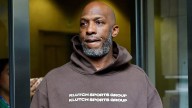 Chauncey Billups leaves Oregon courthouse after arrest