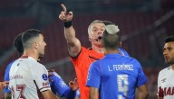 Atención Universidad de Chile: Conmebol confirma al árbitro para revancha contra Lanús