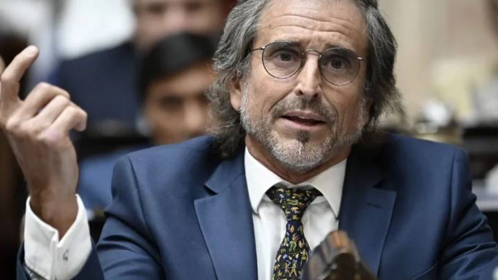 Benegas Lynch reemplazó a Espert al frente de la Comisión de Presupuesto del Congreso