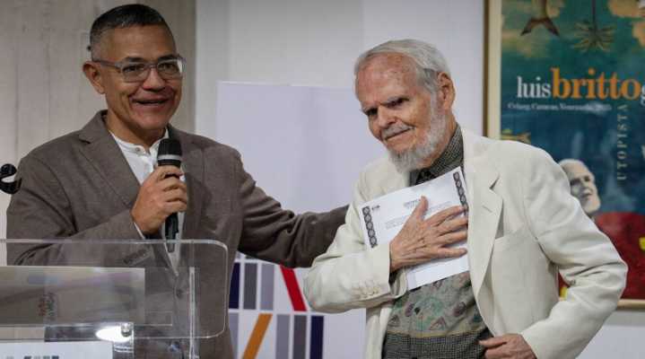 Luis Britto García es declarado Portador Patrimonial de la Nación