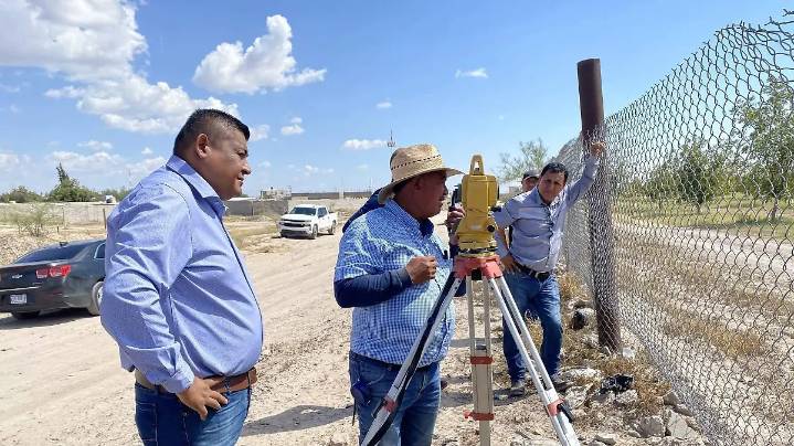 Realizan estudios topográficos en el predio donde construirán 300 viviendas en Jiménez