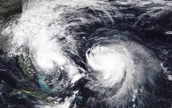 Bermuda se prepara para doble amenaza de huracanes Humberto e Imelda