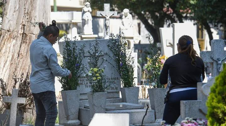 Solo 5 de los 113 panteones que tiene la CDMX no cuentan con cámaras del C5