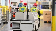 Here's who's hiring for holidays 2025 | FOX 4 Dallas-Fort Worth