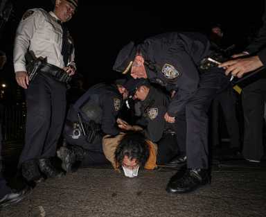 Hundreds march, two arrested, in Lower Manhattan protesting Canal Street ICE raid