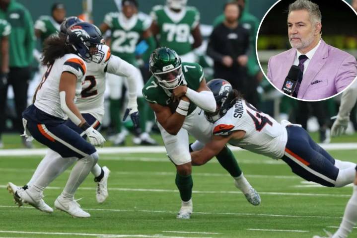 Kurt Warner hops on X to scold the Jets while calling the game
