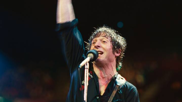 Jeremy Allen White Discusses 'Boundary' of Playing Bruce Springsteen