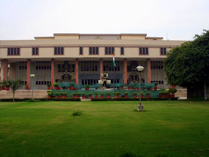 Police officers expected to treat women with dignity, avoid inappropriate language: Delhi HC