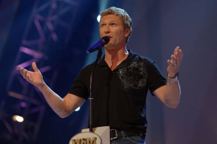 Who Is Performing National Anthem Before Steelers vs. Bengals? Craig Morgan’s Salary, Net Worth & More