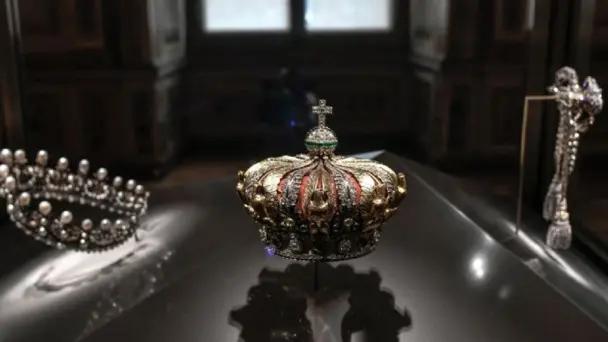 París: roban joyas del Louvre en 7 minutos