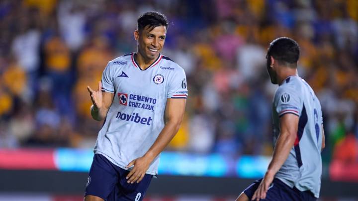 Cruz Azul rescata empate sobre la hora ante Tigres