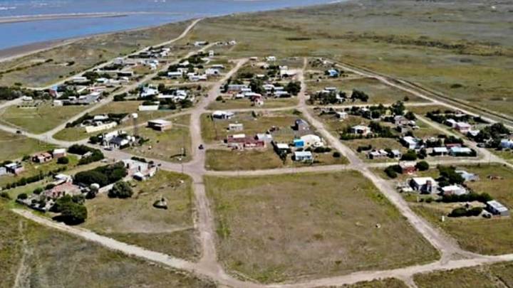 El pueblo de apenas 25 habitantes para disfrutar tranquilo de las playas