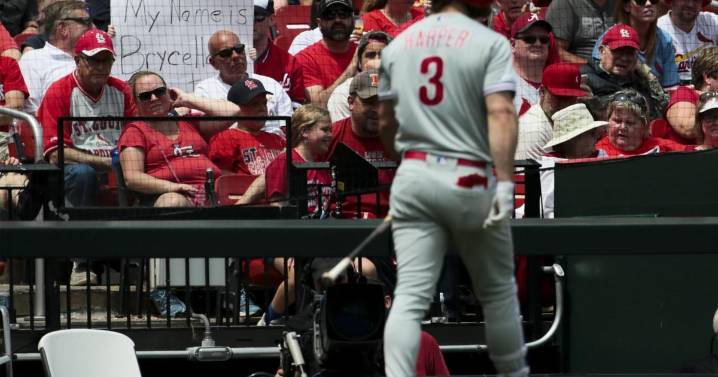 Can Cardinals learn from Phillies' full