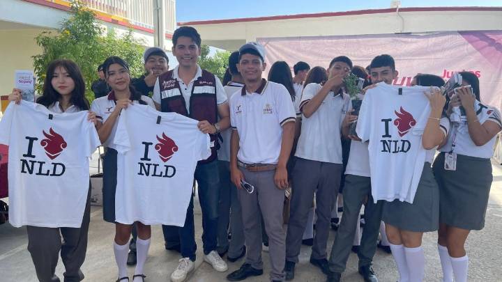 Brigada 'Contacto Joven' llega al COBAT 23; estudiantes se acercan al gobierno de Nuevo Laredo