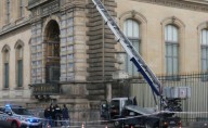 Louvre to remain closed one day after jewel heist