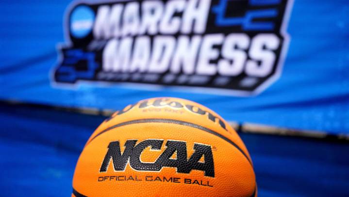 NCAA will allow college athletes and staff to bet on professional sports