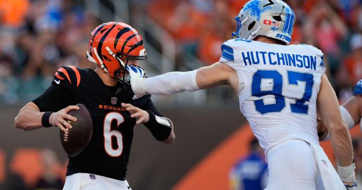 Lions sign star edge rusher Aidan Hutchinson to contract extension through 2030