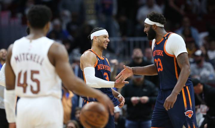 Where to watch Cavs vs. Knicks NBA season opener free live stream tonight 10/22/25