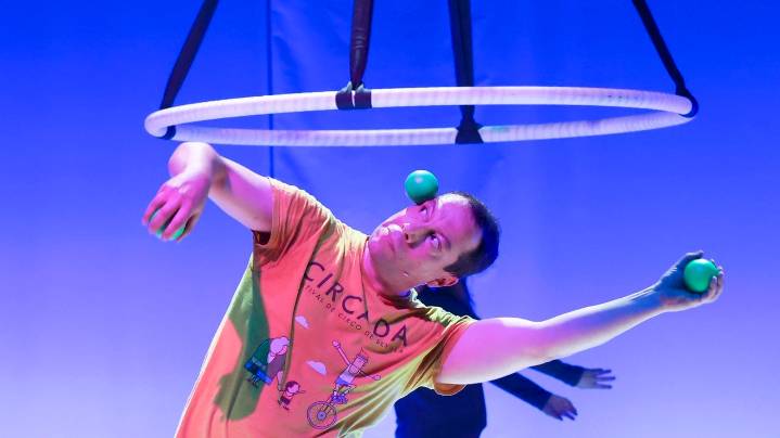 Un ensaio con Pistacatro, Premio Nacional de Circo: «O gran reto é chegar aos teatros»