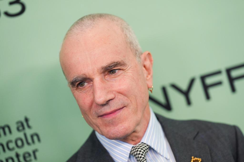 Daniel Day-Lewis Calls Out Method Actors "Behaving Like A Lunatic"