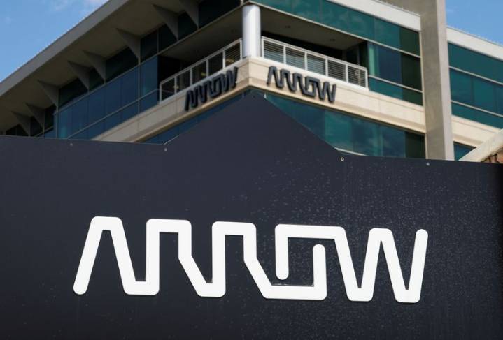 Arrow Electronics says that US trade curbs on its Chinese affiliates are being reversed