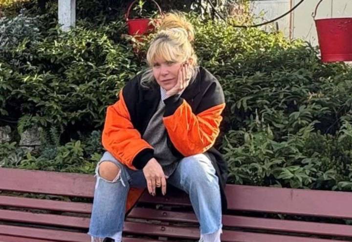 Paloma Faith delights passengers on Kent and East Sussex Railway in Tenterden after brief appearance on The Celebrity Traitors