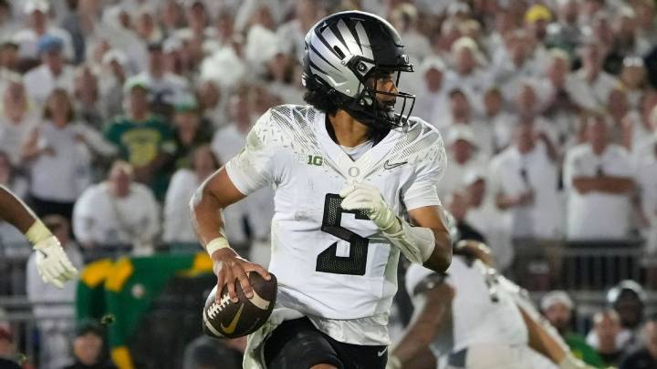How Oregon's Dante Moore, Indiana's Fernando Mendoza became unlikely NFL darlings