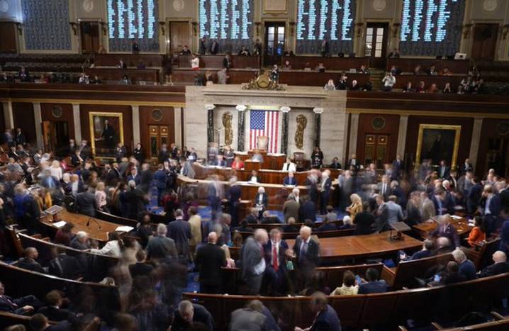 Propuesta republicana para evitar cierre de Gobierno de EEUU fracasa en nueva votación