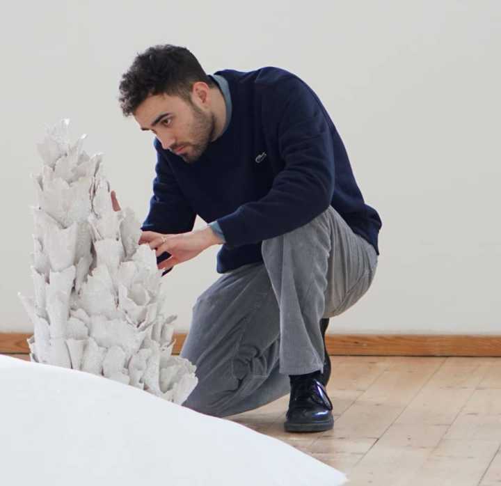 NuevaEsparta | Artista español Eduardo Palomares desarrolla proyecto El Cercado