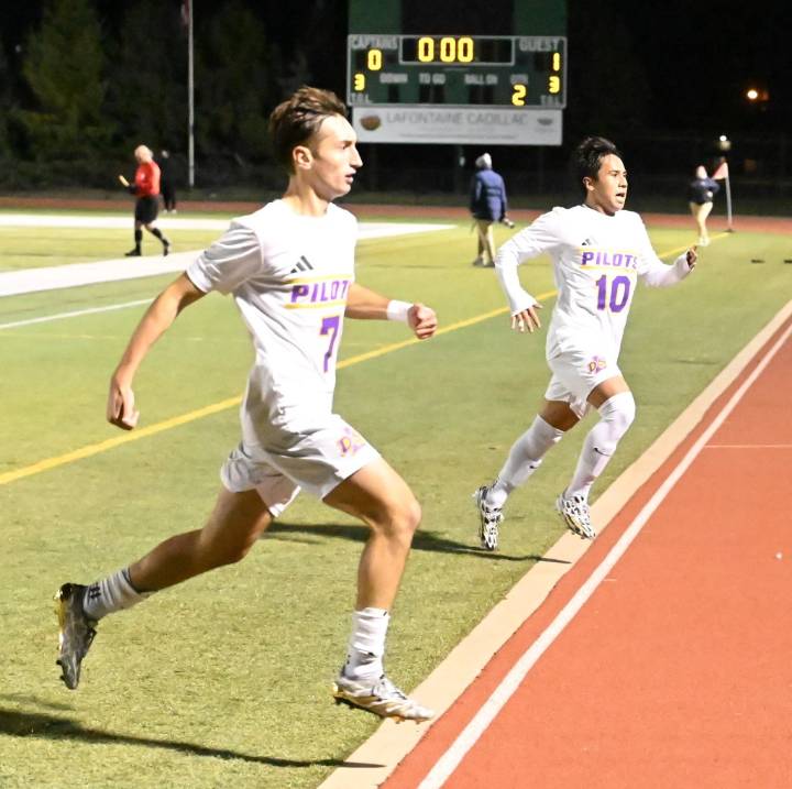 Powerhouses Warren De La Salle, Hudsonville Unity Christian set for epic clash