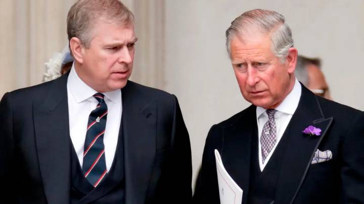 Andrés dejará de ser príncipe por orden del rey Carlos III