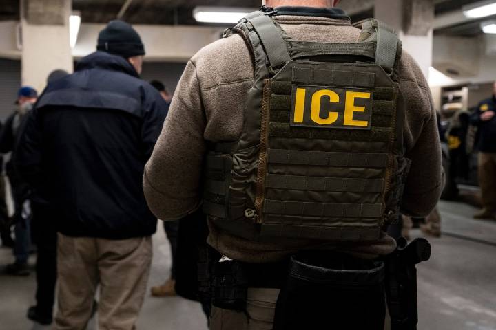 Immigration attorney says federal officials confiscated his cellphone at Logan