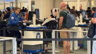 Federal workers at MCO miss first full paycheck of shutdown
