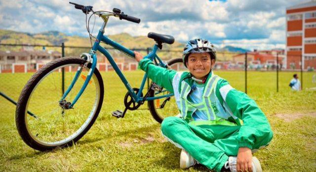 A echar pedal en Cundinamarca, esta es la estrategia para que estudiantes asistan al colegio