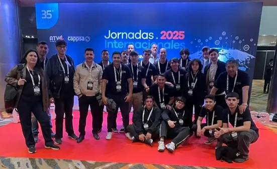 Compromiso con el futuro: estudiantes del Politécnico Formosa participaron en un evento global de tecnología