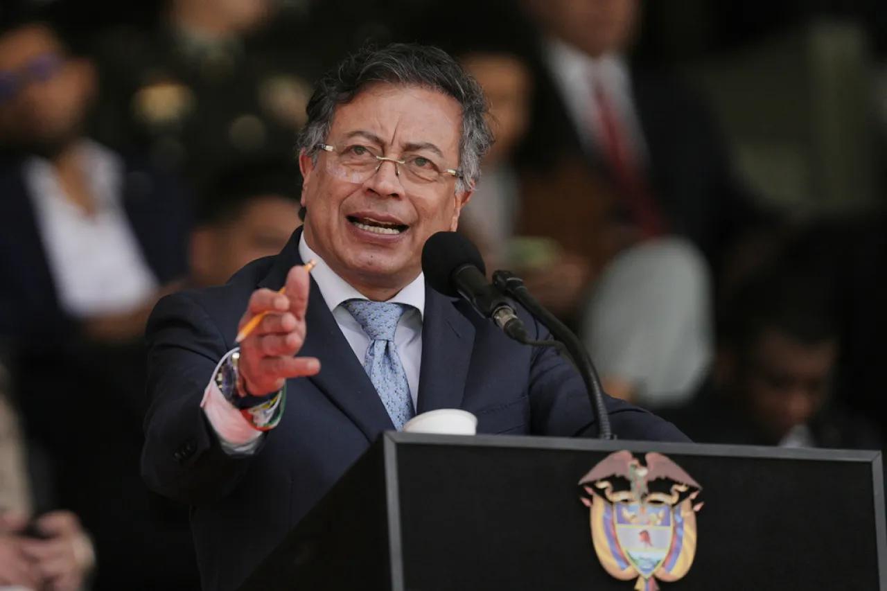 Sanciona EU a presidente de Colombia