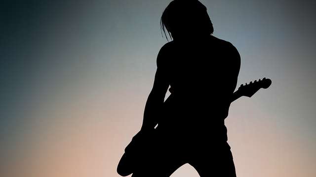 Vocal rest forces Keith Urban to cancel South Carolina show