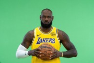 LeBron misses Lakers' first practice of training camp due to minor injury, focus on long