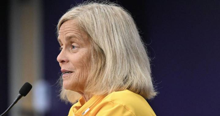 Here's where the LSU women's basketball team was picked to finish in the SEC this season