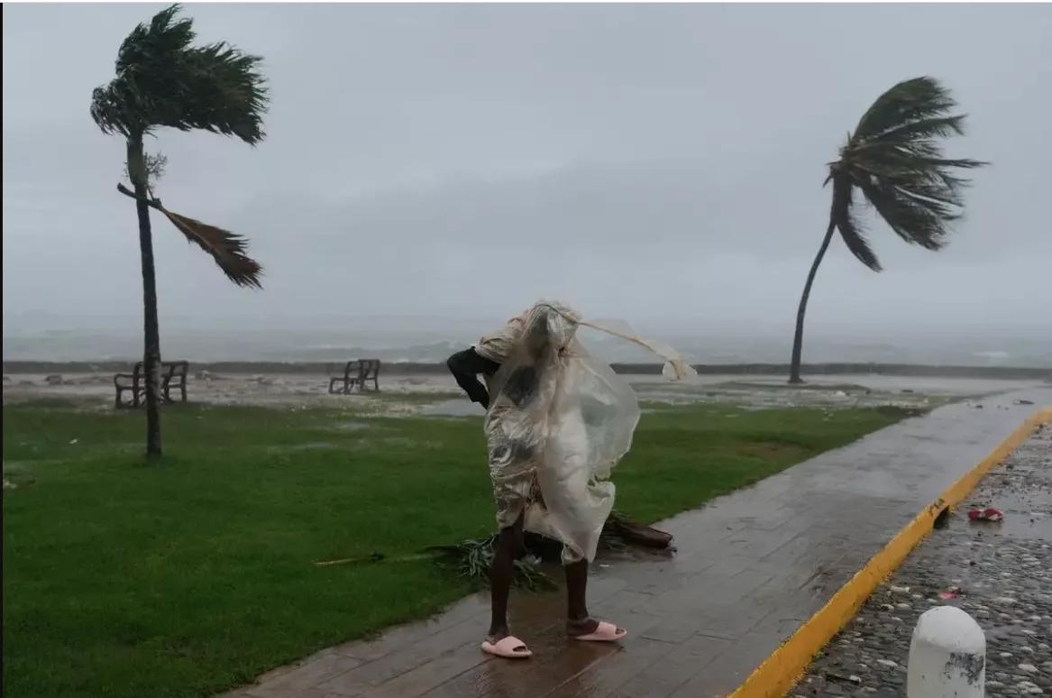 El huracán Melissa toca tierra en Jamaica como categoría 5, el más fuerte en 174 años