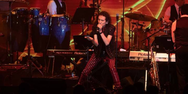 Se desploma pantalla durante concierto de El Tri en el Auditorio Nacional