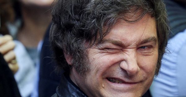 Milei acelera el paso para aprovechar la ventana de oportunidad que le abrieron Trump y las elecciones