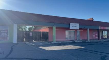 Former Albuquerque gun store owner pleads guilty