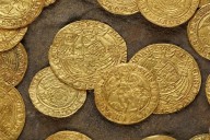 Couple stunned as Tudor-era treasure surfaces beneath their backyard garden