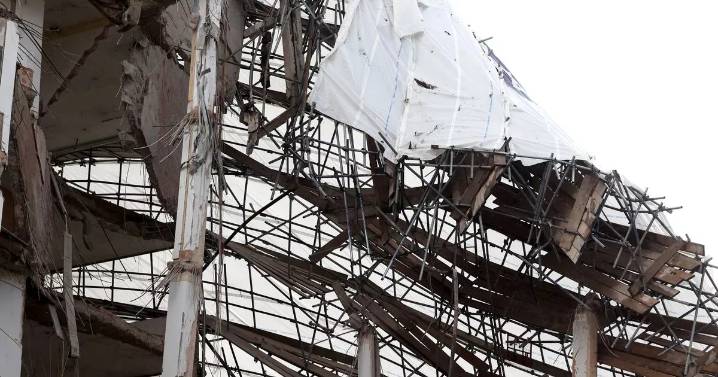 Building collapses in major UK city as emergency services rush to scene