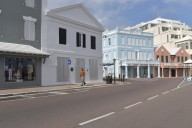 Hurricane Imelda descends on Bermuda with damaging wind and waves