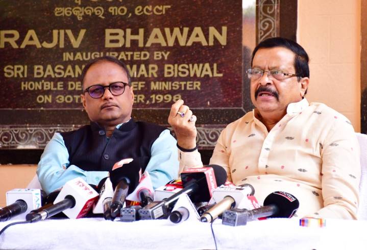Cyclone Montha Forces Odisha Minister to Sideline Nuapada Visit for Urgent Disaster Drills