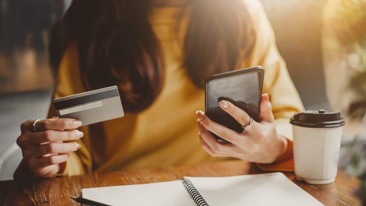 Scan and pay in Japan: UPI coming to Indian travellers
