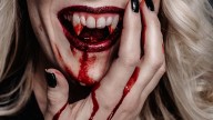 Cómo hacer sangre falsa usando solo 2 ingredientes, ideal para asustar a todos en Halloween